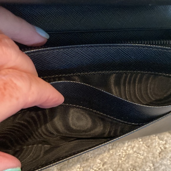 Prada Milano EUC studded long wallet Black - Picture 8 of 15